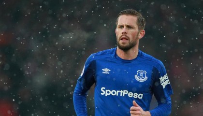 塔帅回应利物浦失利影响，专注自身备战，未察对手动态