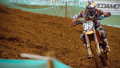 45岁女裁判的困境，美貌成为职业路上的绊脚石