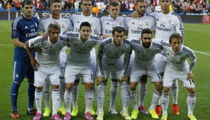 王霜17分钟双响定乾坤，7分钟闪击破僵，单刀造点后点射锁定胜局，VAR关键介入确保公正