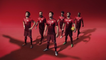 汉密尔顿跨界畅谈足坛偶像，最爱内马尔维尼修斯，盛赞梅西技艺无双